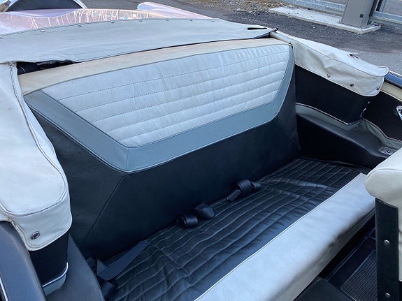 Oldsmobile 88 26 of 30