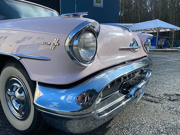 Oldsmobile 88 3 of 30