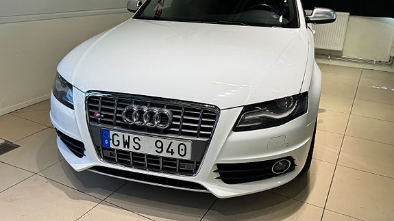 Audi S4 4 of 5