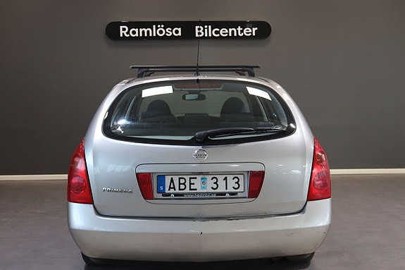 Nissan Primera 9 of 16