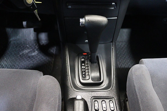 Nissan Primera 15 of 16
