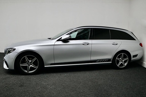Mercedes-Benz E220 3 of 27
