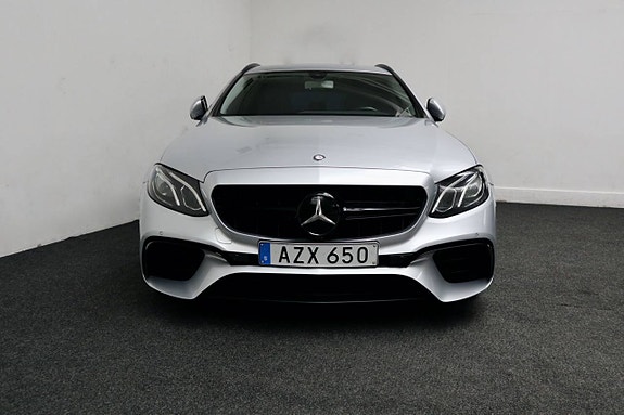 Mercedes-Benz E220 4 of 27