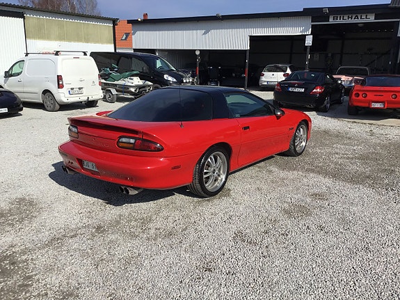 Chevrolet Camaro 6 of 17