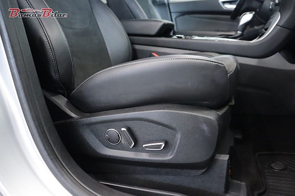 Ford Galaxy 22 of 24