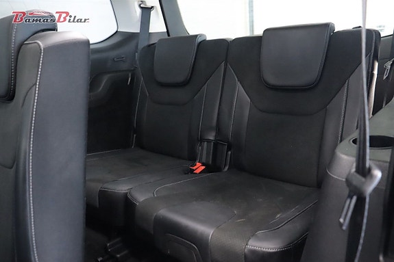 Ford Galaxy 16 of 24