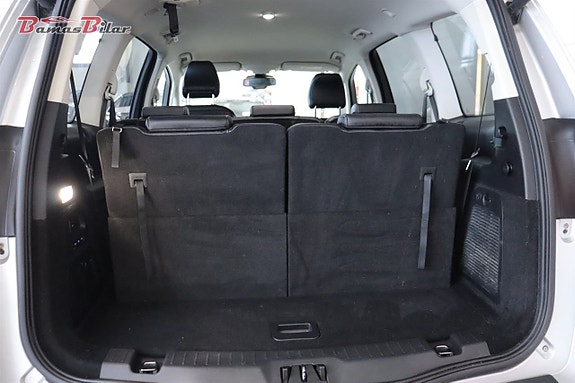 Ford Galaxy 17 of 24