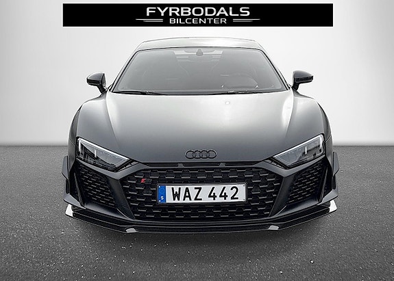 Audi R8 9 of 30