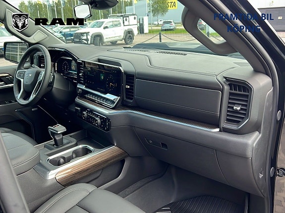Chevrolet Silverado 1500 18 of 22