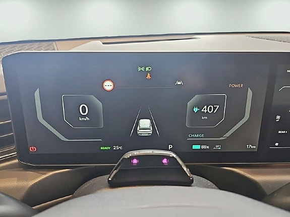Kia EV9 10 of 15