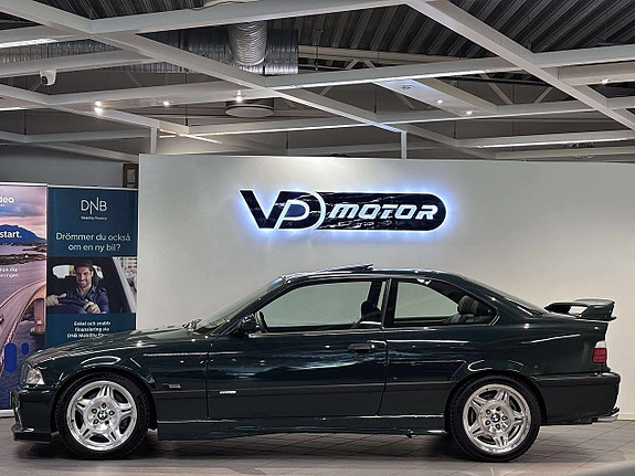 BMW M3 2 of 5