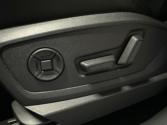 Audi e-tron 19 of 23
