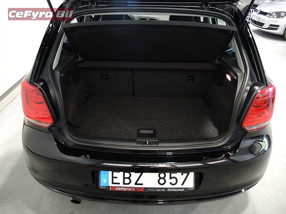 Volkswagen Polo 9 of 16