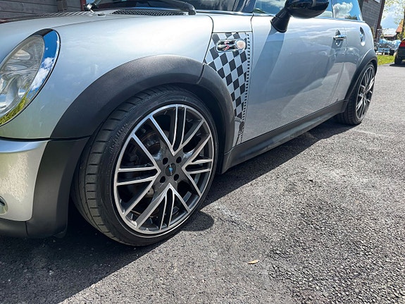 MINI John Cooper Works 3 of 5