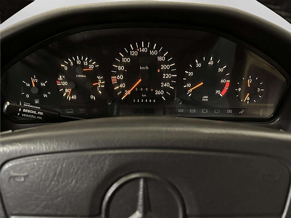 Mercedes-Benz S500 16 of 27