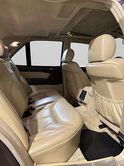 Mercedes-Benz S500 21 of 27