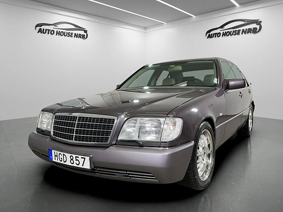 Mercedes-Benz S500 3 of 27