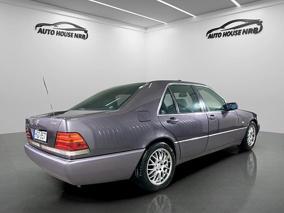 Mercedes-Benz S500 8 of 27