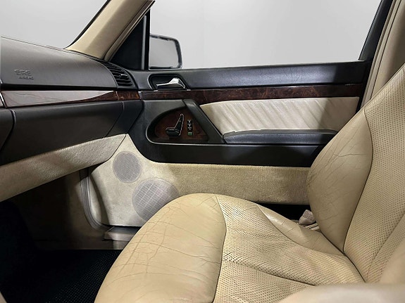 Mercedes-Benz S500 25 of 27