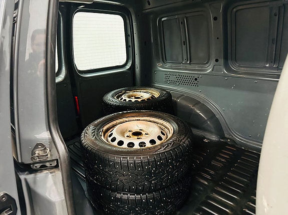 Volkswagen Caddy 5 of 18