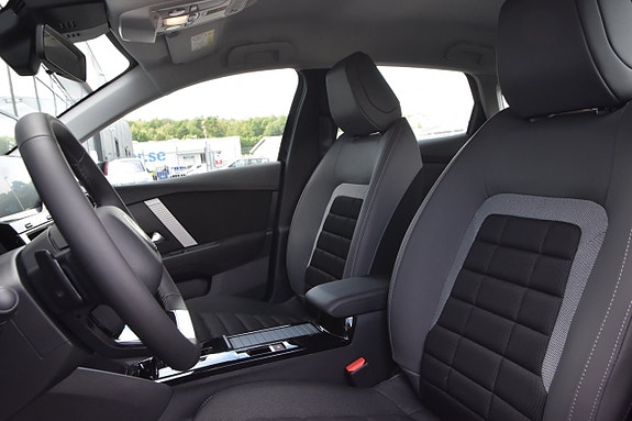 Citroen C4 11 of 12