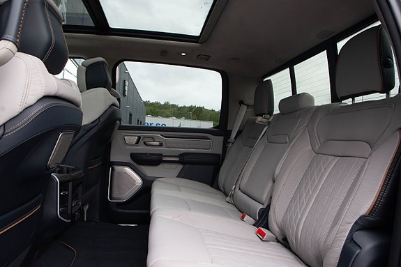 Dodge RAM 1500 16 of 17