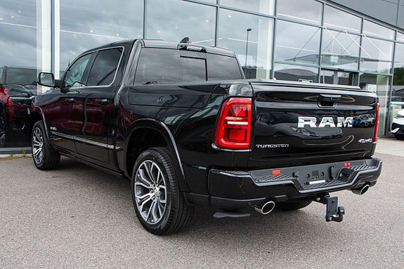 Dodge RAM 1500 7 of 17