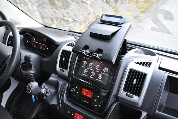 Peugeot Boxer 12 of 18