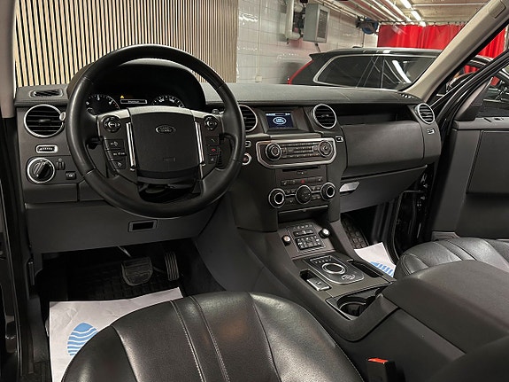 Land Rover Discovery 4 15 of 24