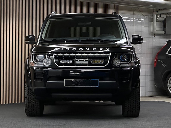 Land Rover Discovery 4 2 of 5