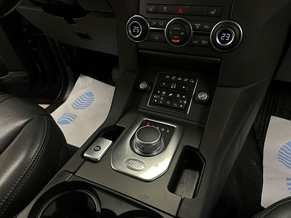 Land Rover Discovery 4 19 of 24
