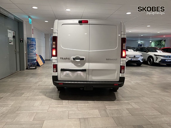 Renault Trafic 6 of 15