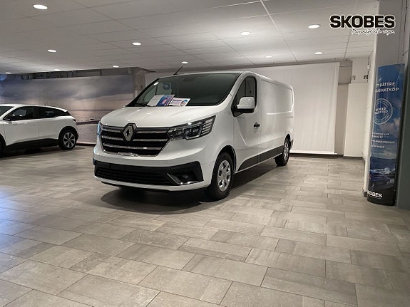 Renault Trafic 4 of 5