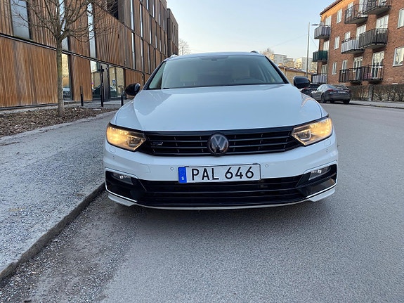 Volkswagen Passat 8 of 30