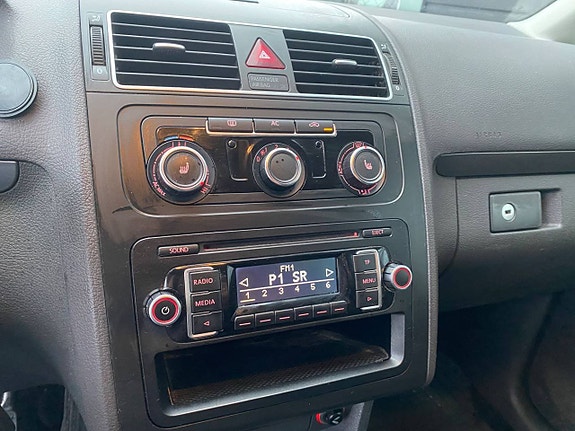 Volkswagen Touran 5 of 5