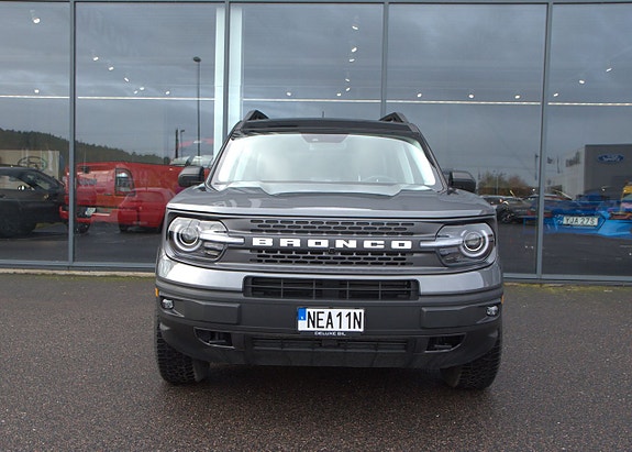 Ford Bronco 2 of 19
