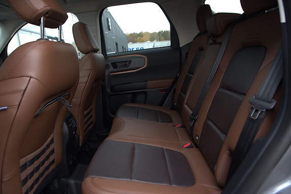 Ford Bronco 15 of 19
