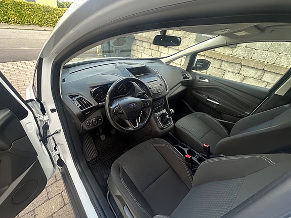 Ford C-Max 13 of 25