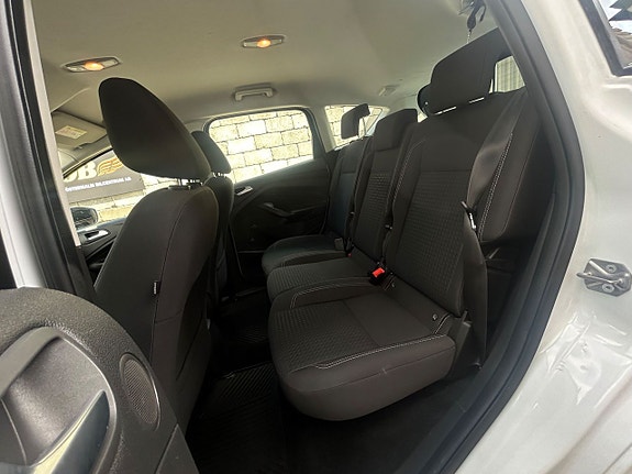 Ford C-Max 19 of 25