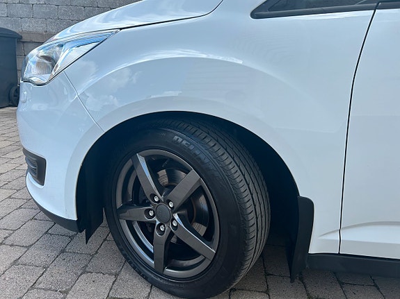 Ford C-Max 3 of 25