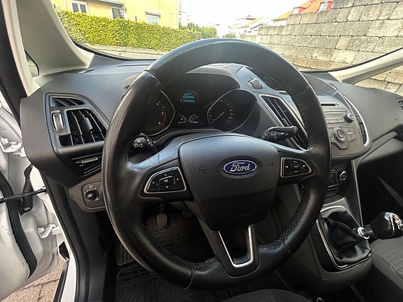 Ford C-Max 14 of 25