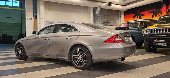 Mercedes-Benz CLS350 6 of 12