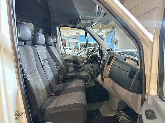 Volkswagen Crafter 35 9 of 12