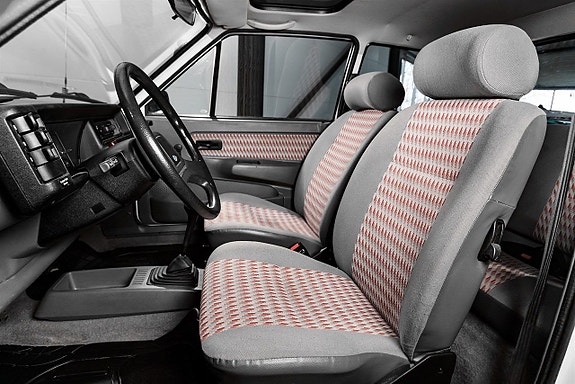 Ford Fiesta 13 of 26