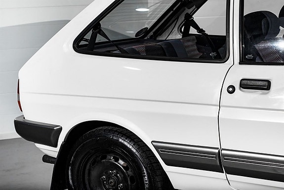 Ford Fiesta 10 of 26