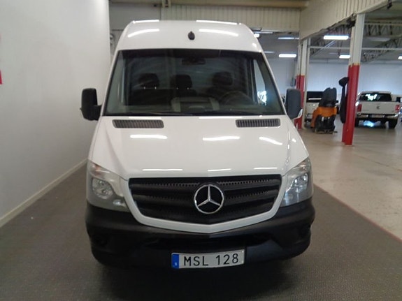 Mercedes-Benz Sprinter 316 2 of 5