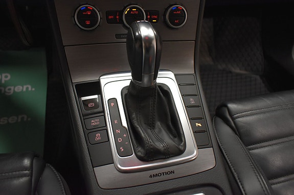 Volkswagen Passat 26 of 26