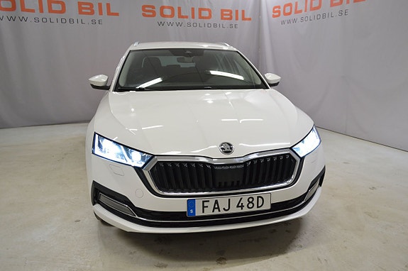 Skoda Octavia 3 of 5