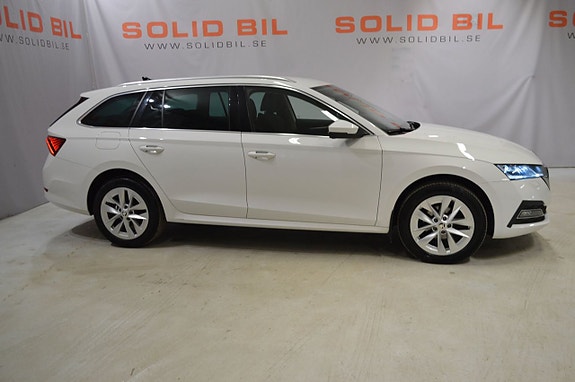 Skoda Octavia 2 of 5