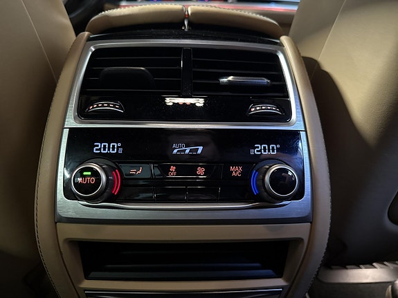 BMW 750d 13 of 30
